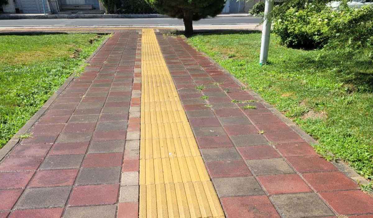 کفپوش شیاری میان کفپوش ساده